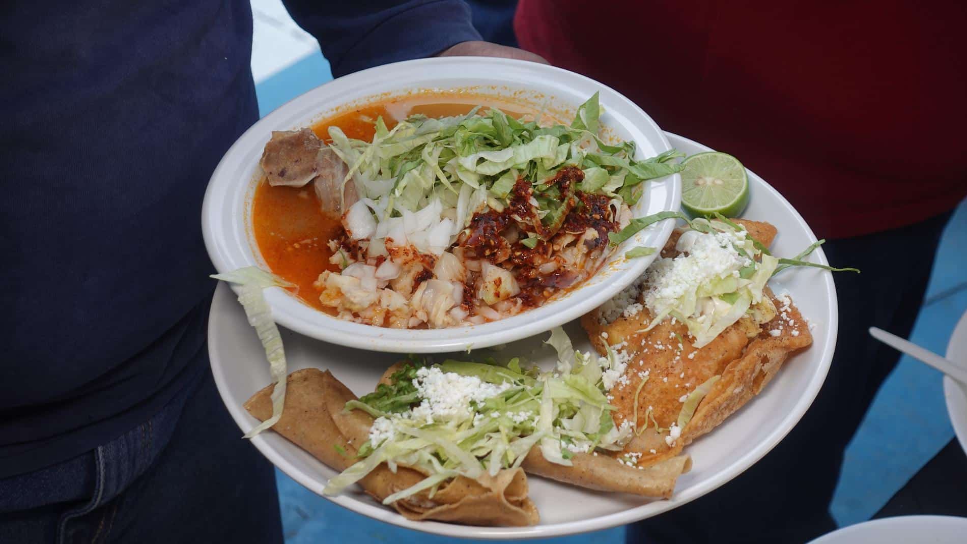 ANTOJITOS MEXICANOS FORMAL (2)
