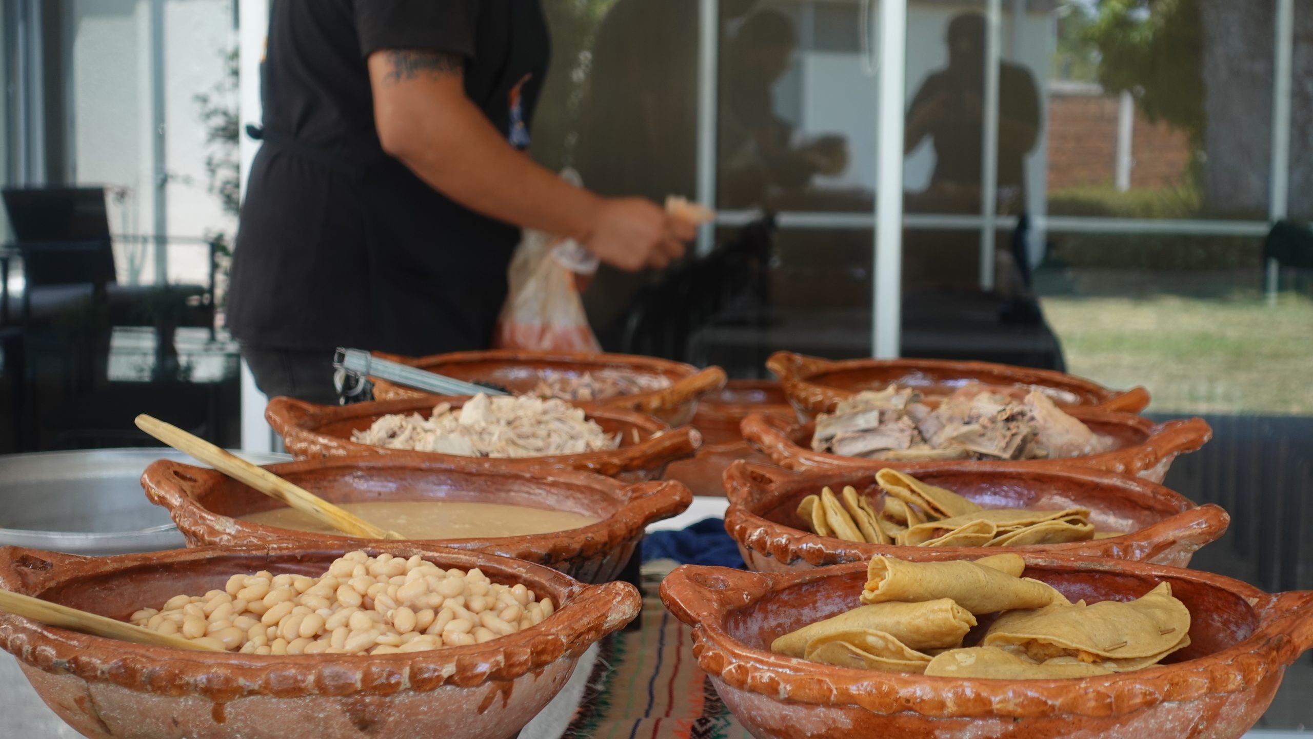 DSC00068 carnitas recien hechas CAZUELA DE BARRO INSTALADO