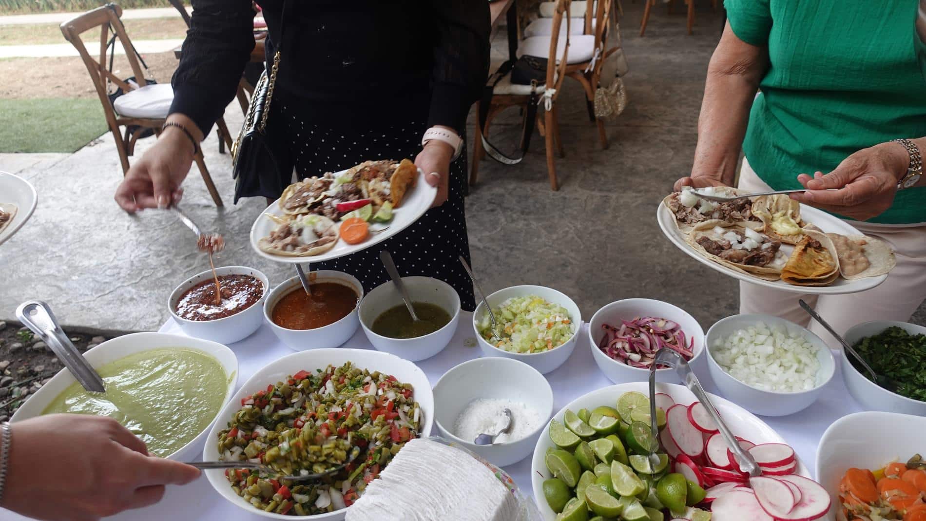 PAQUETE JOCOTEPEC – TACOS COMENSAL (2)